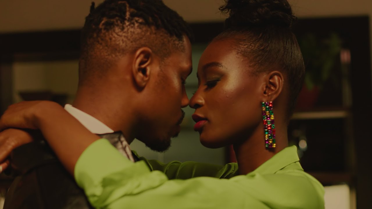 VIDEO: LadiPoe ft. Simi – Know You