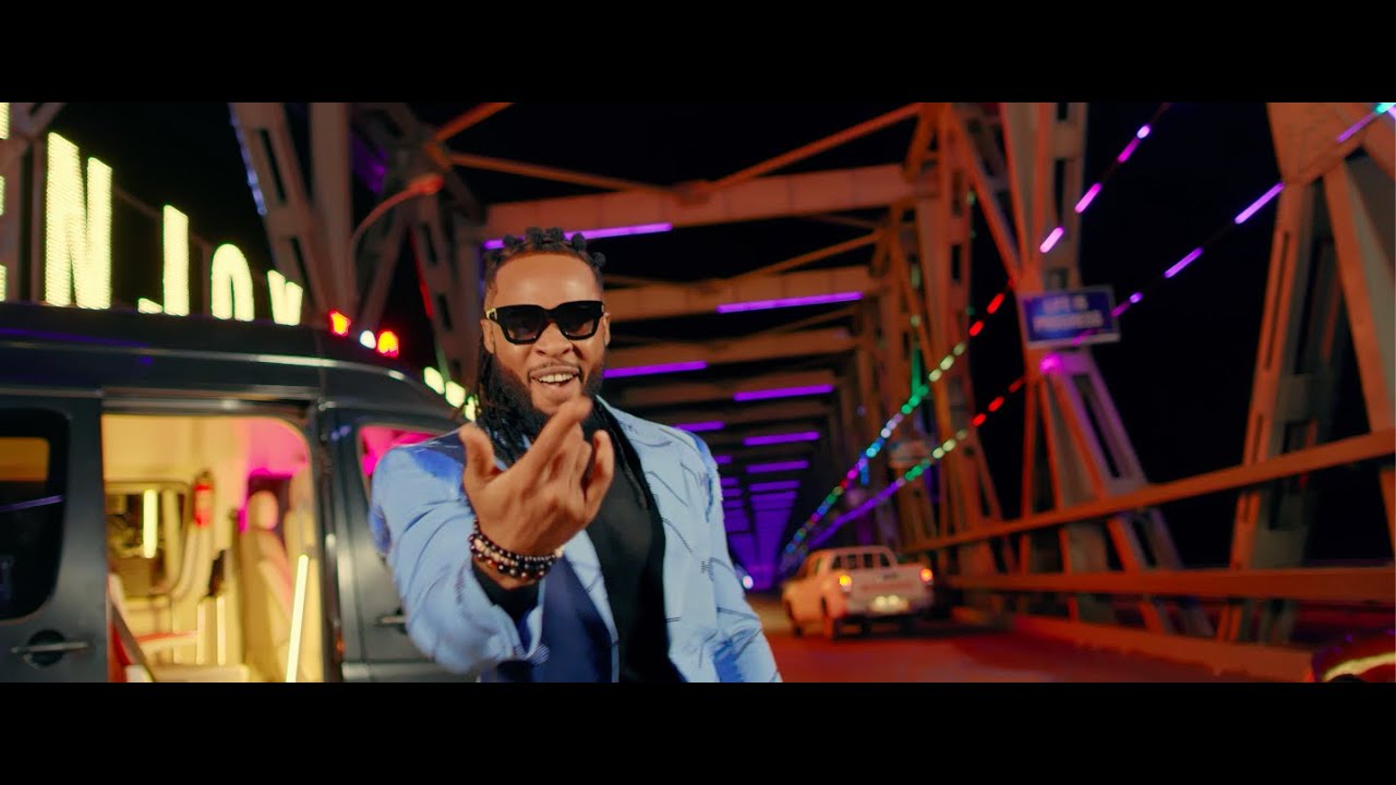 VIDEO: Flavour ft. Phyno – Chop Life