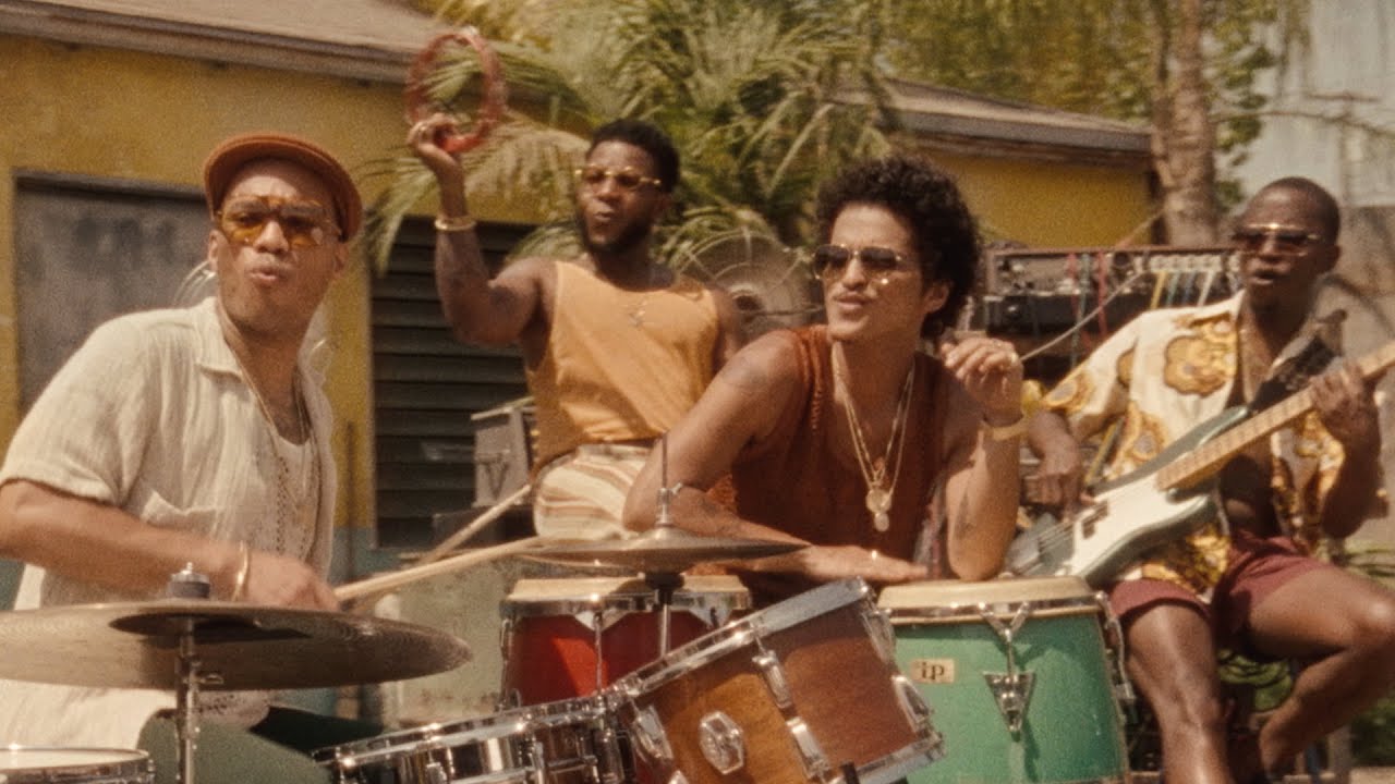 Bruno Mars – Skate ft. Anderson Paak, Silk Sonic